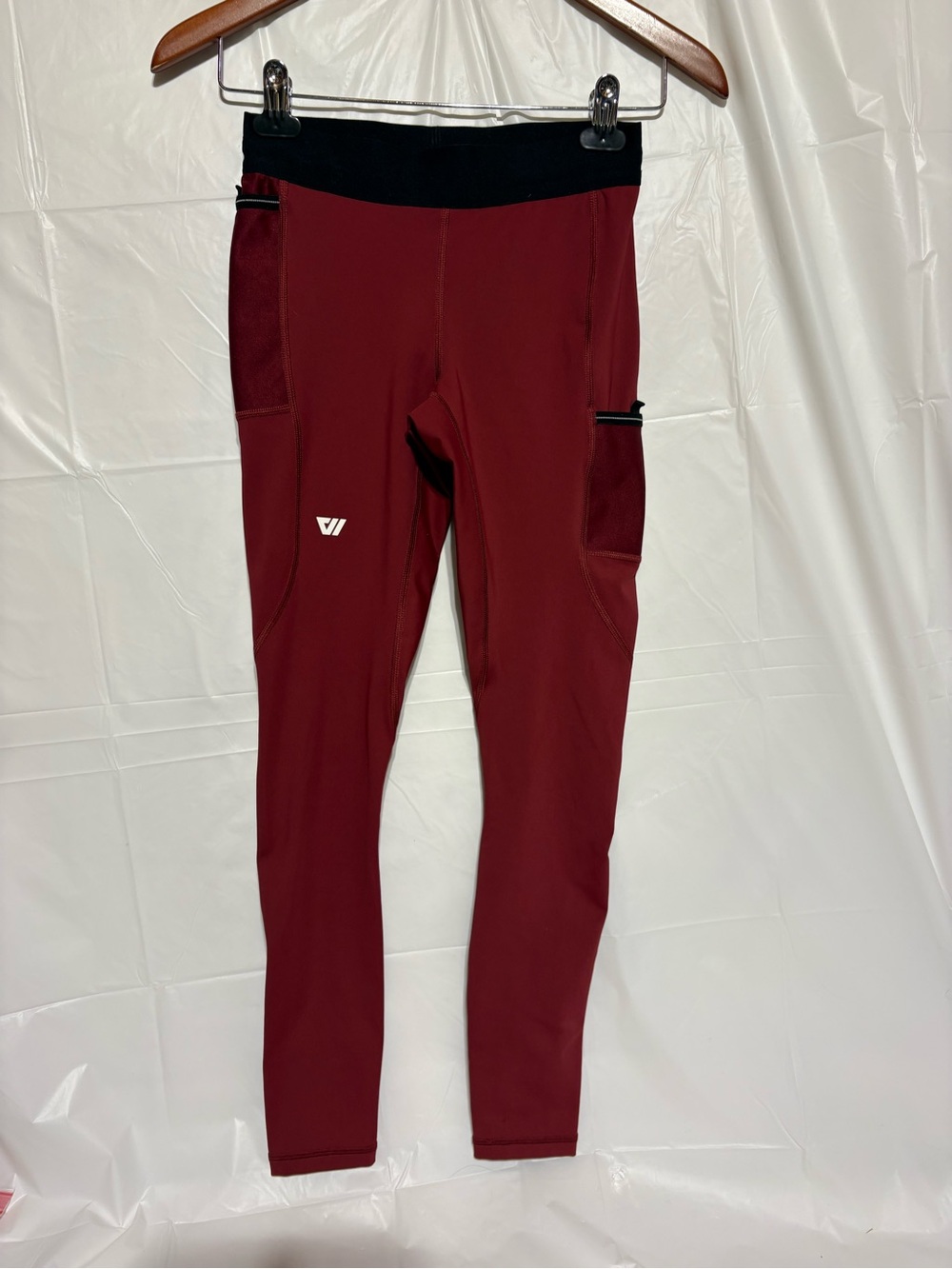 Maroon Performance Leggings with Side Utility Pockets
